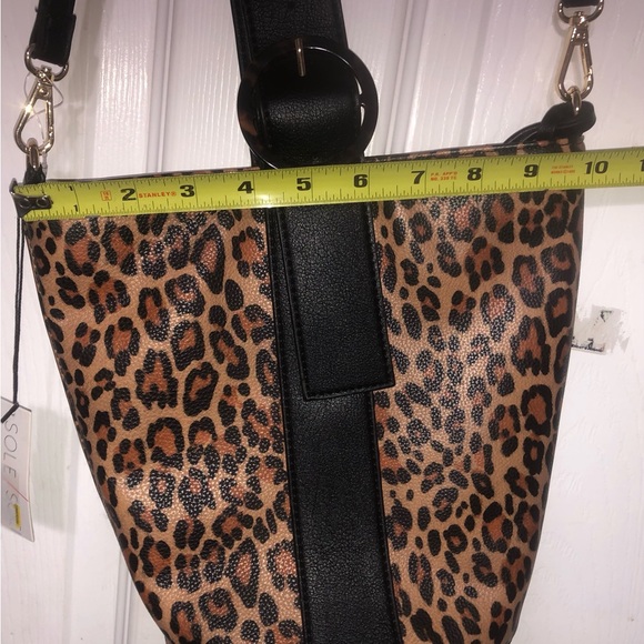 Sole/Society LEOPARD Print Purse. - Picture 5 of 11